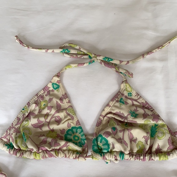 String Bikini - Picture 3 of 7